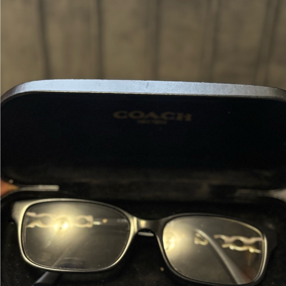 Coach Sleek Black Glasses Case - Picture 2 of 4